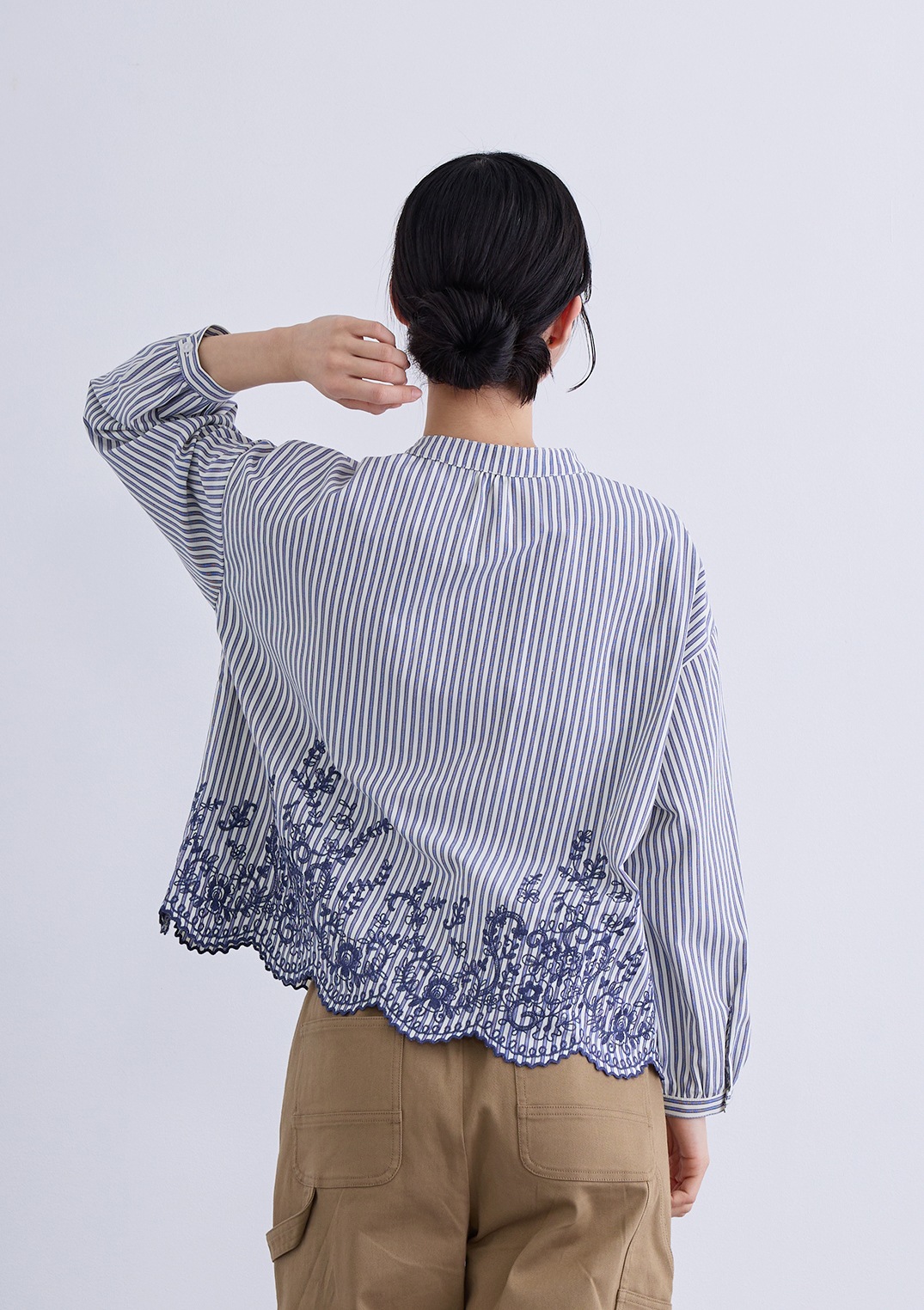 【LUIS MARI】エンブロイダリー ブラウス