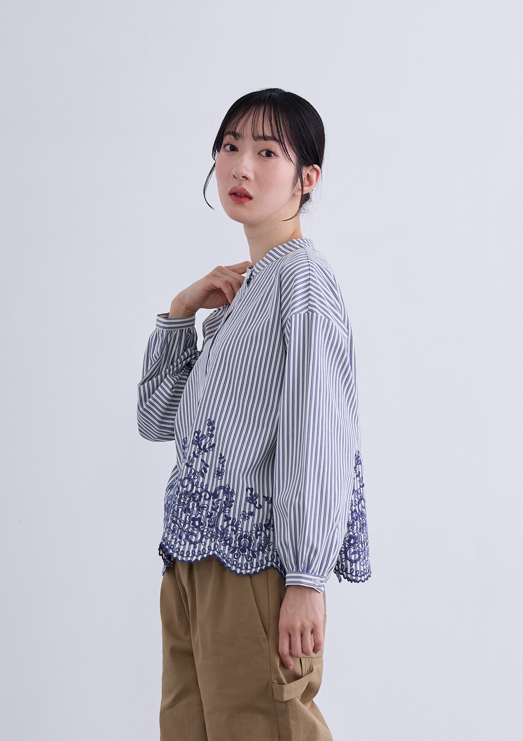 【LUIS MARI】エンブロイダリー ブラウス