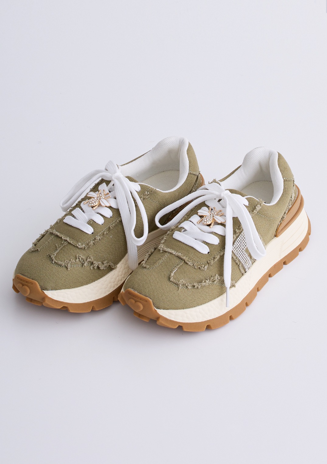 Cour Carre an】ハチスニーカー | NEW ARRIVAL | Cour Carre an ONLINE