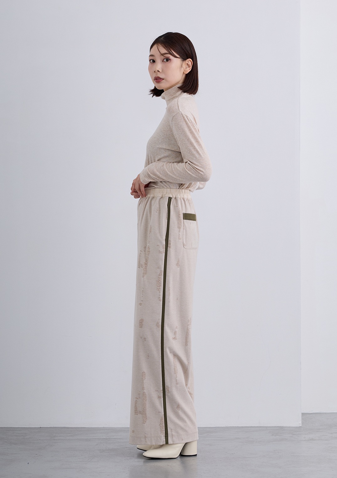 【Femicite】ダメージ スパン パンツ