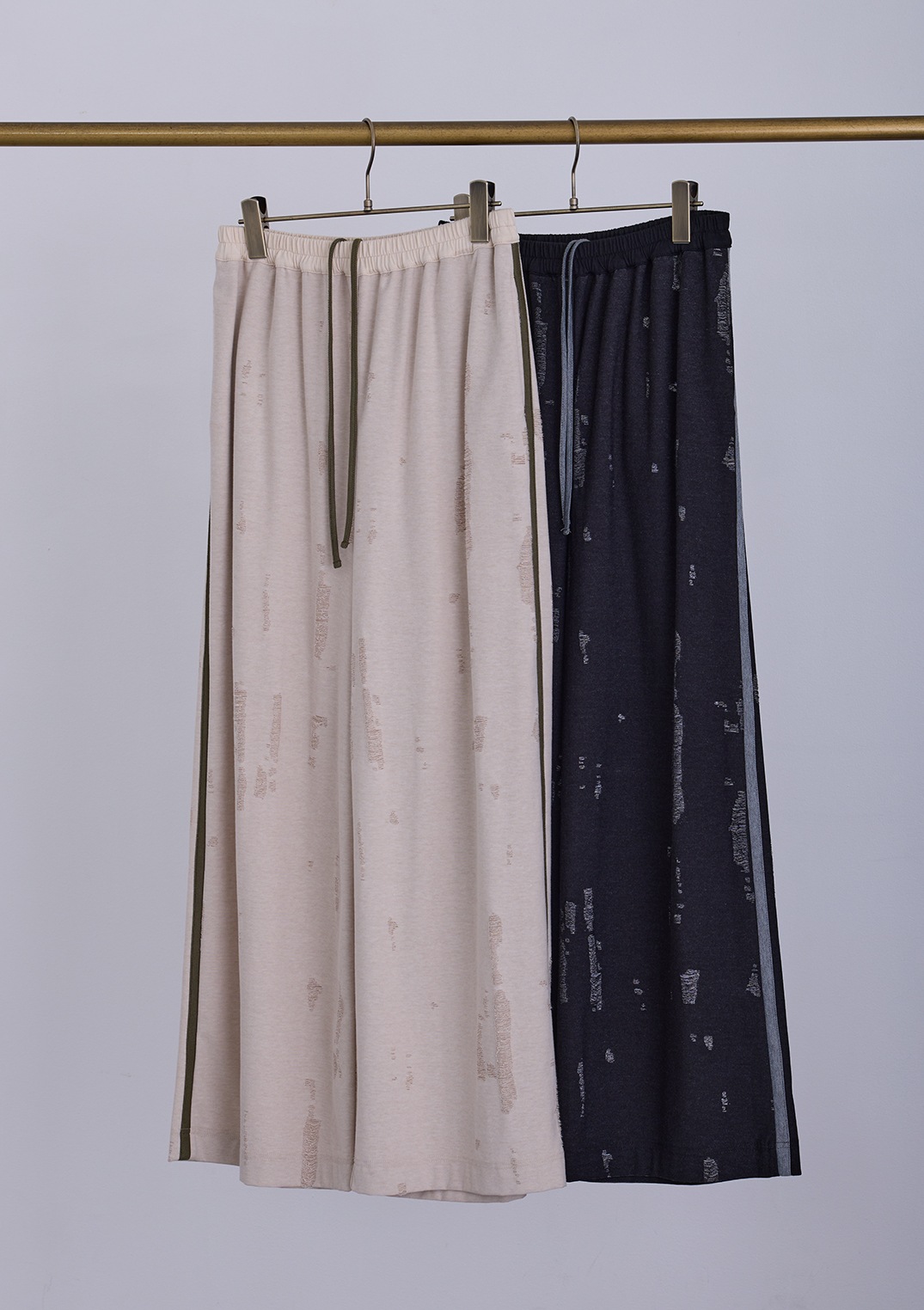 【Femicite】ダメージ スパン パンツ