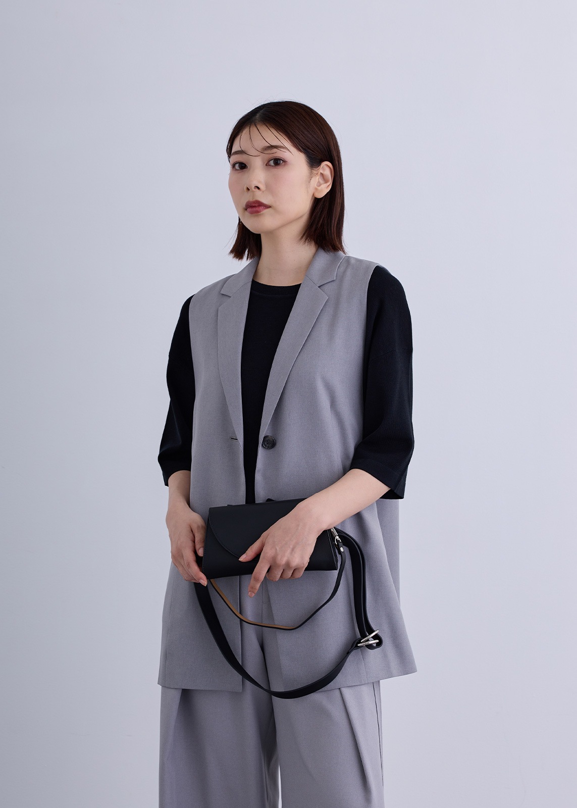 【SUMMER SALE】【story.】フラップ ボディ バッグ〈ベルト・ショートストラップ付き〉