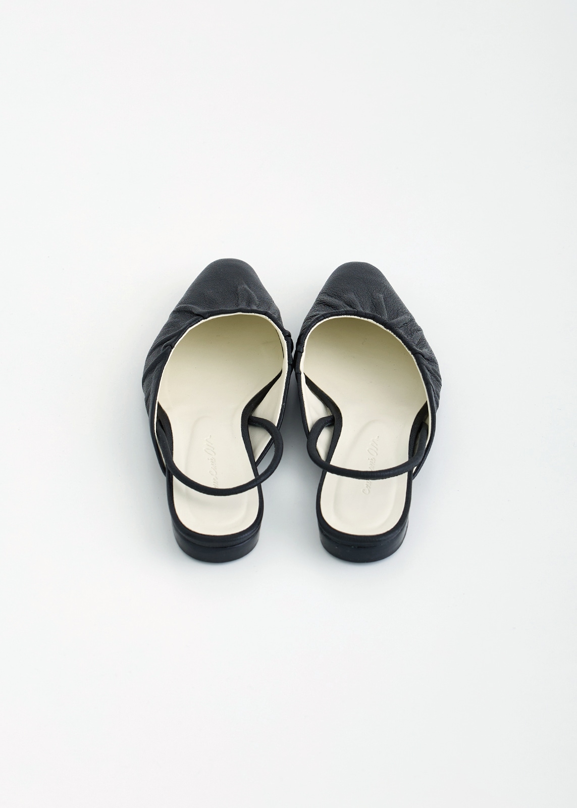 【Cour Carre an】バックスリング パンプス