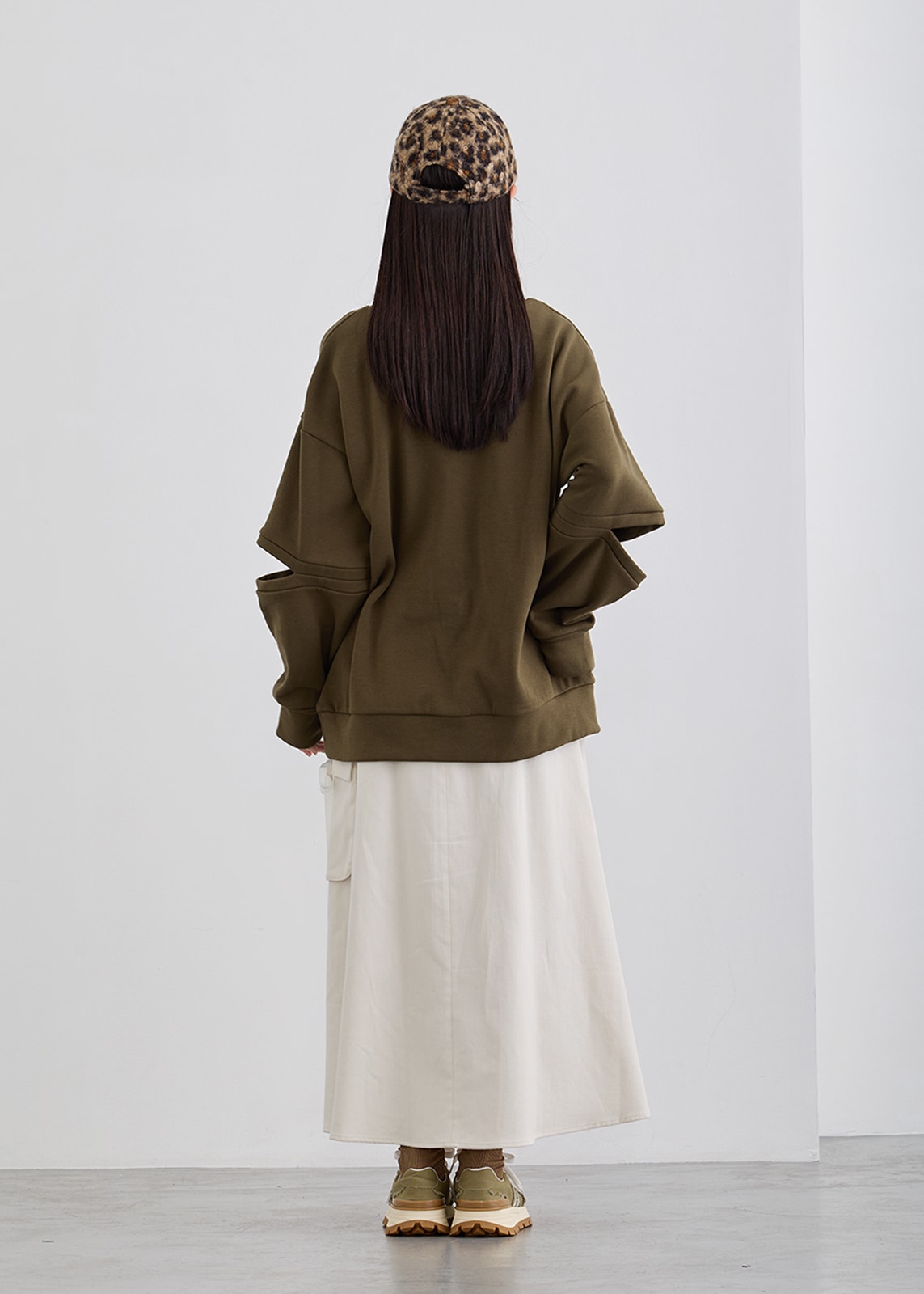 【NCN】カッティング プルオーバー