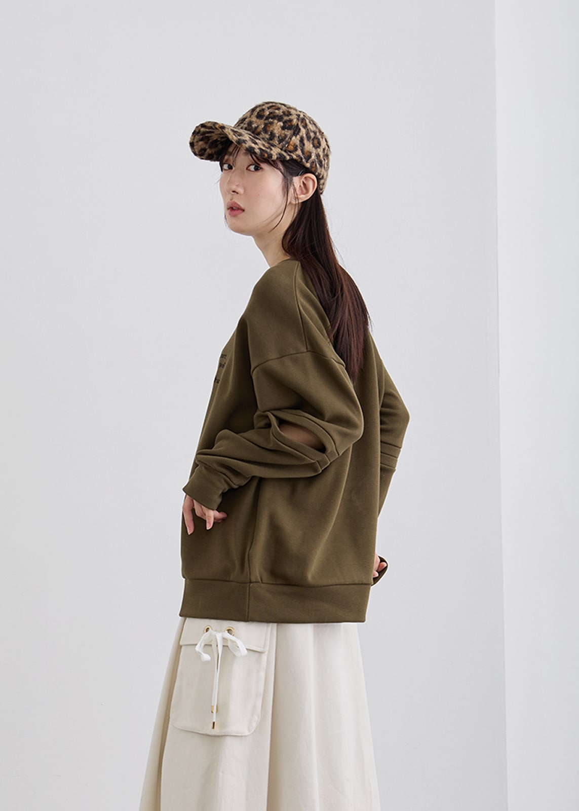 【NCN】カッティング プルオーバー