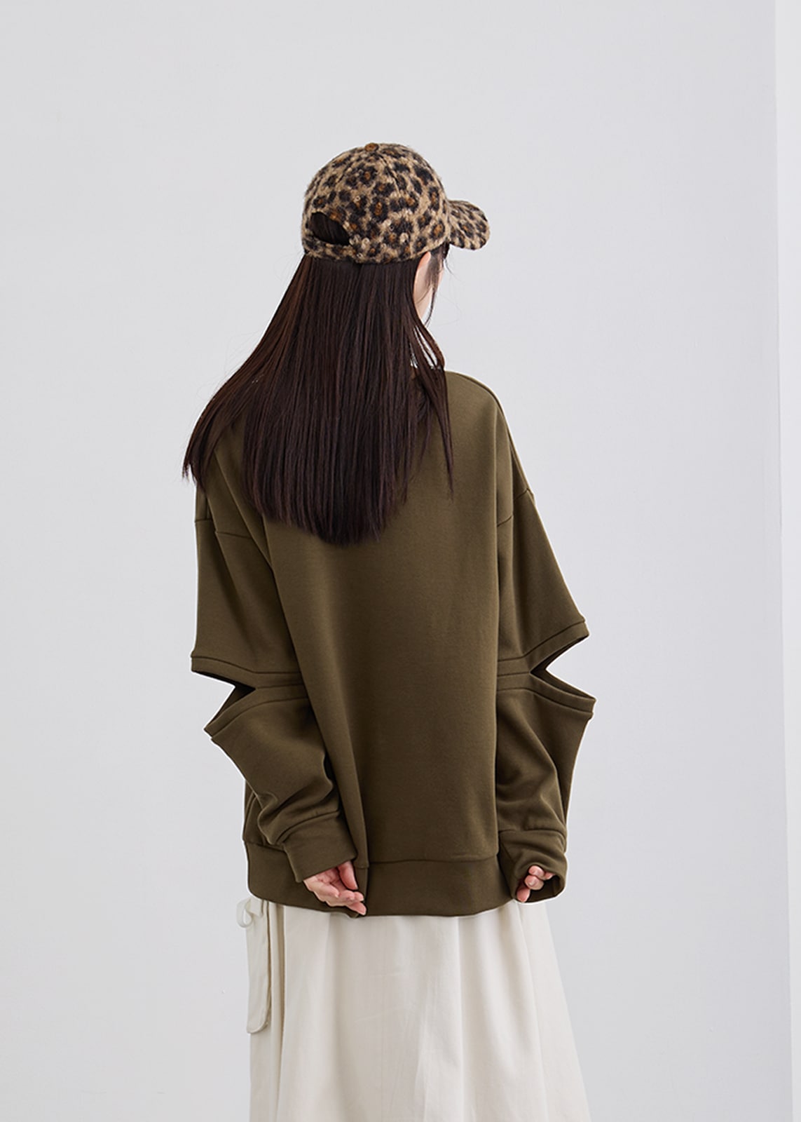 【NCN】カッティング プルオーバー