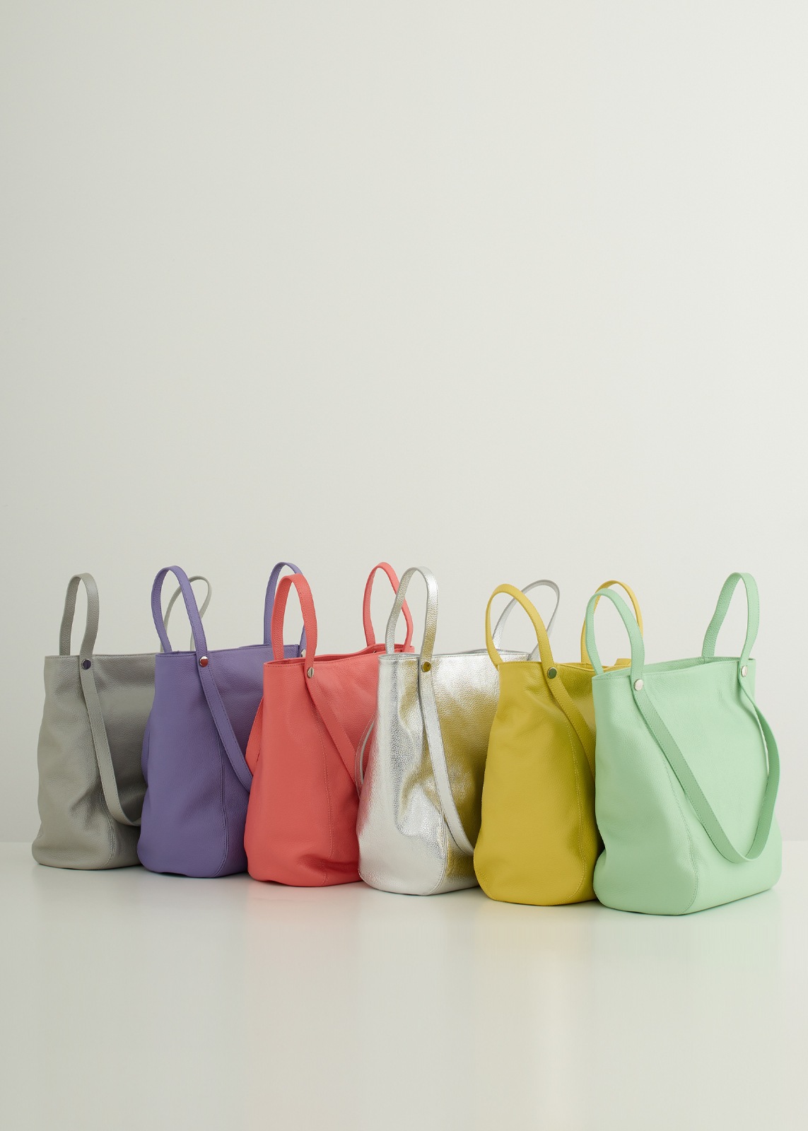 PLUSan】 2WAYハンドルレザーバッグ | NEW ARRIVAL | Cour Carre an 