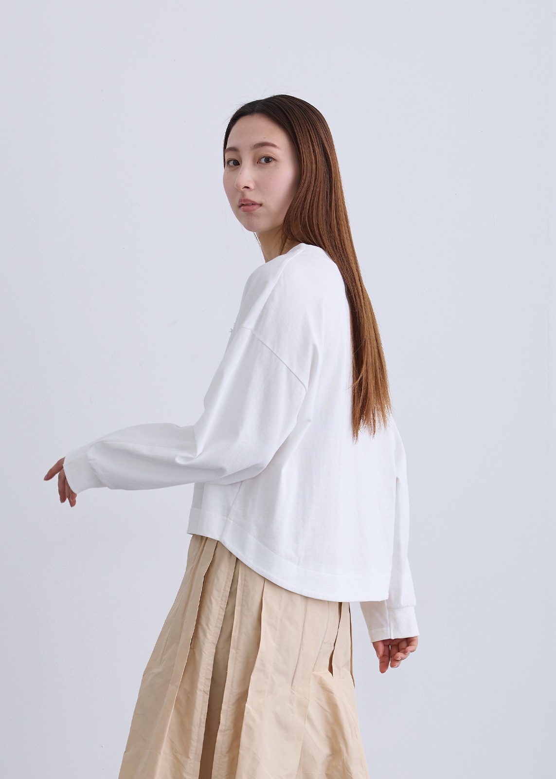 【LUISMARI】カラー ロゴ カットソー