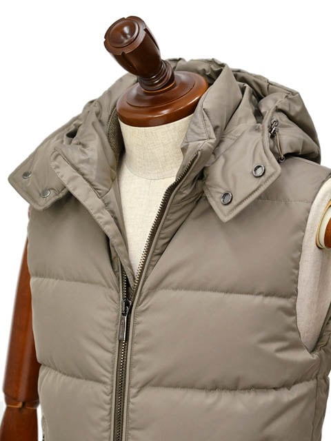 size46】MOORER【ムーレー】フード付ダウンベスト FIRE WK VISONE