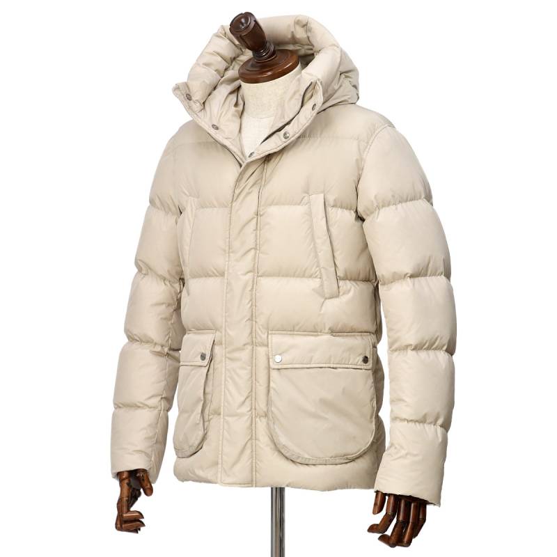 ま*ゆ様 【HERNO】最高級　グレージュ　ベージュ　サイズ 44 ま*ゆ様 【HERNO】最高級 グレージュ ベージュ サイズ 44 レディース