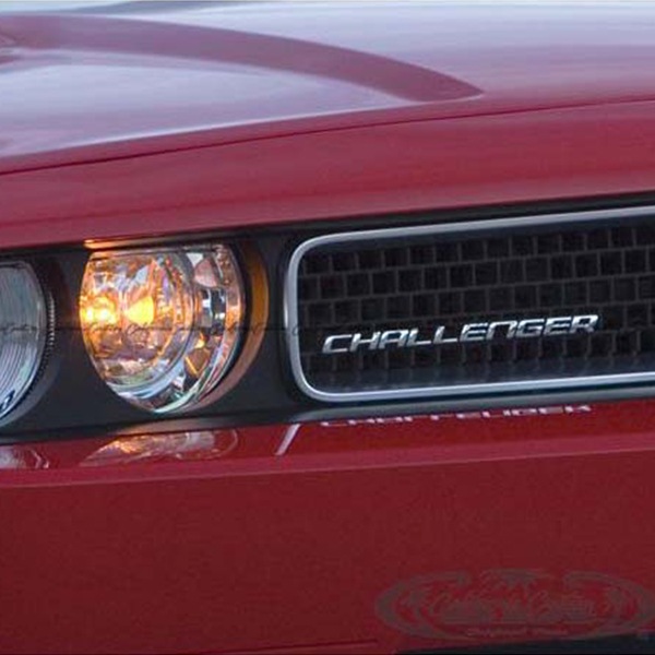 MOPER純正 フロント グリル エンブレム CHALLENGER 68047939AA 08-14y