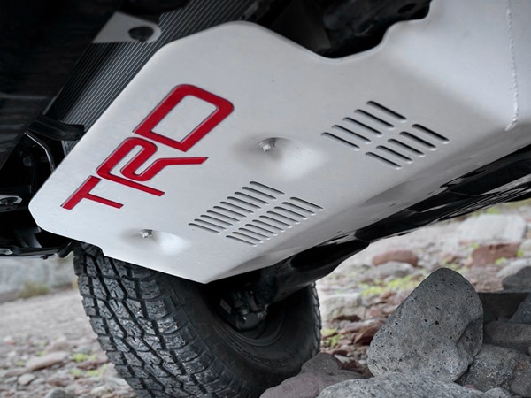 USトヨタ純正 フロント スキッドプレート アンダーカバー TRDロゴ