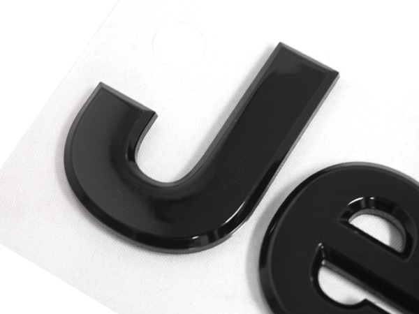 MOPAR純正エンブレム JEEPロゴ ブラック 68228508AB（ラングラー、グランドチェロキー、コンパス、パトリオット、レネゲード、コマンダー 他）