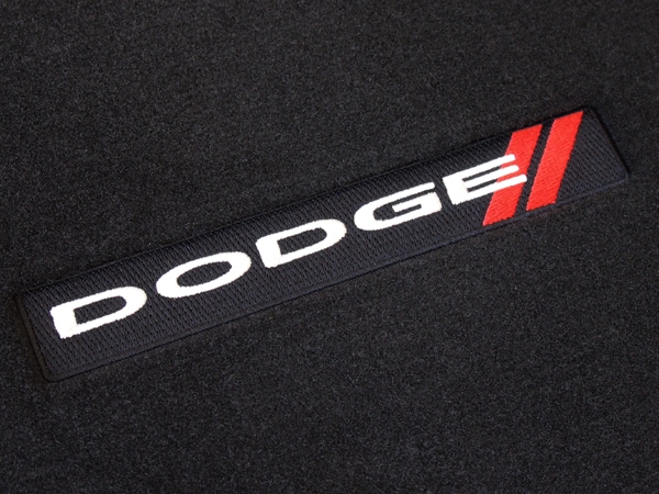 MOPAR純正 11-23y ダッジ チャレンジャー プレミアム カーペット フロアマット DODGEロゴ入 フロント リア 1台分 4枚セット 82214927AD