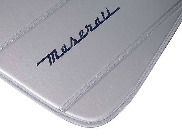 USマセラティ純正 専用設計 Maserati ロゴ &刺繍入サンシェード 吸盤
