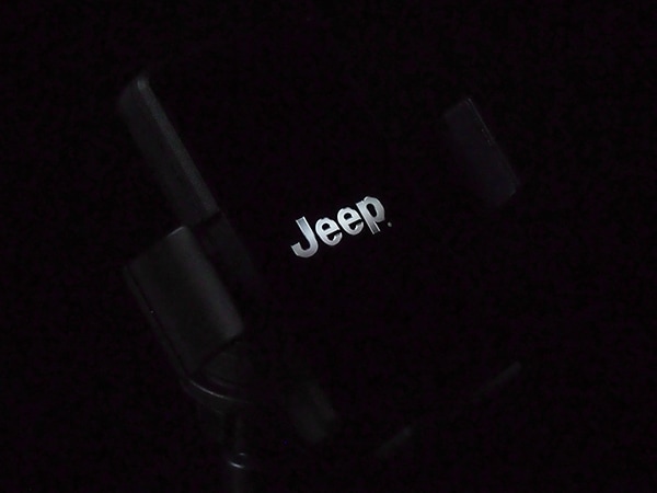 ジープ純正 オートホールド スマートフォンホルダー JEEPロゴ入り スマホ 携帯 ホルダー ラングラー、グランドチェロキー、チェロキー、レネゲード、コンパス