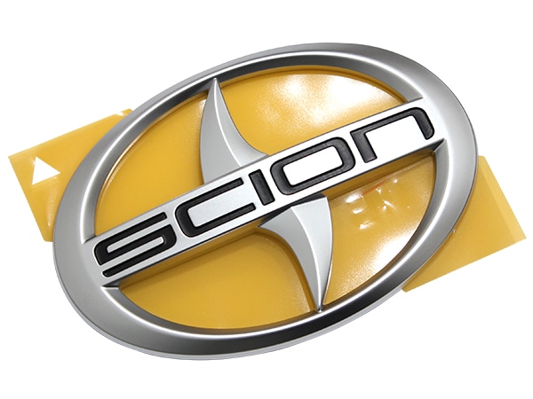 USサイオン純正 トヨタ TOYOTA カローラルミオン 150系 イスト 110系 SCION iQ tC xB xD リアエンブレム SCIONロゴ 両面テープ リアゲート テールゲート US仕様 北米仕様 USDM
