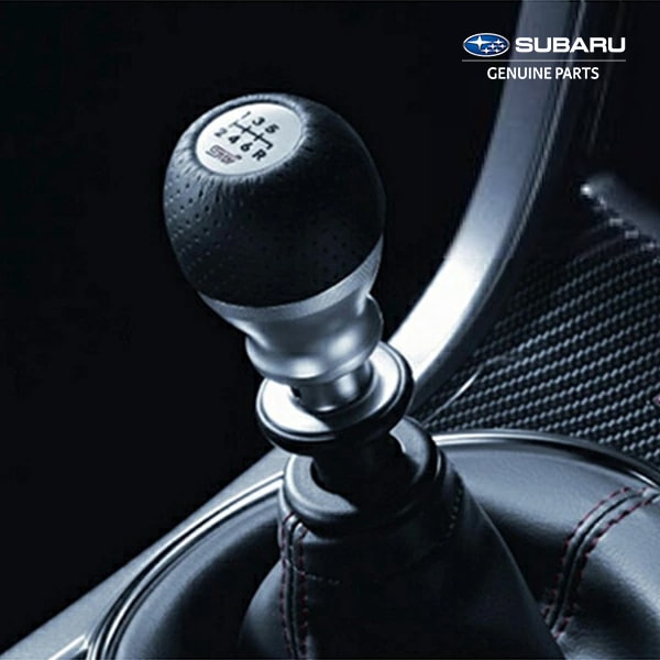 USスバル純正 SUBARU インプレッサWRX VA系 WRXハッチバック GR系 インプレッサWRX GD系 レガシィB4 BM9 ツーリングワゴン BP系 フォレスター SJ系 SG系 MT車用 シフトノブ 6MT ブラックパンチングレザー+アルミ STIロゴ US仕様 北米仕様 USDM C1010FG100