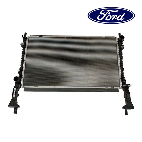 フォード純正 ラジエター FR3Z8005D 15y- マスタング