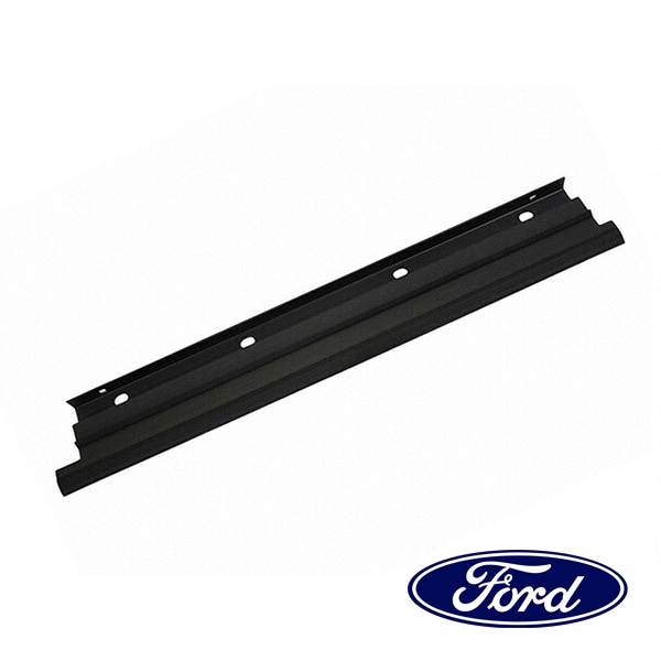 フォード純正 クーラー エアコン コンデンサー エアデフレクター ロアー 6L2Z19E572BA 06-11y エクスプローラー スポーツトラック