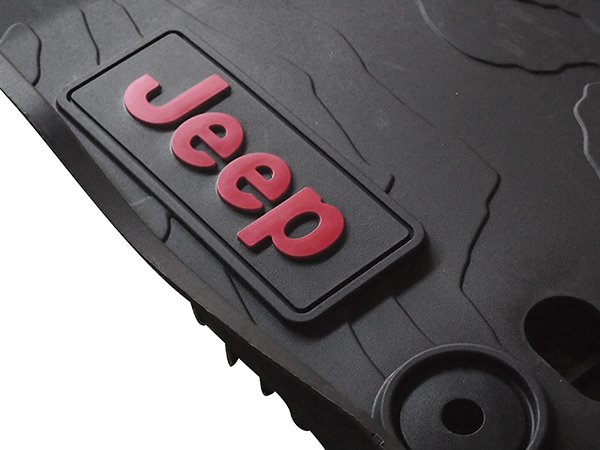 MOPAR純正 ラバーフロアマット JEEPロゴ入 前後セット オールウェザー