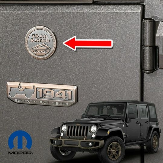 MOPAR純正 ジープ75周年記念「TRAIL RATED」汎用 エンブレム (ブロンズ) バッジ 18y- JL ラングラー 20y- JT グラディエーター