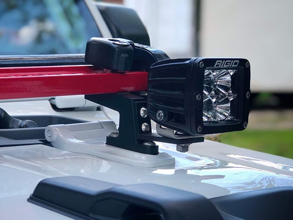 【Hi-Lift 正規品】HiLift ハイリフト LEDキューブライト用 フードマウント ボンネットマウント CJ/YJ/TJ/JK/JL ラングラー JT グラディエーター HM-LBRK