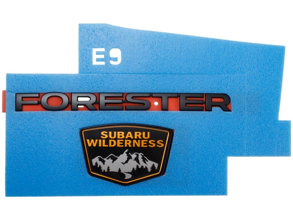 USスバル純正 FORESTER + WILDERNESS ウィルダネス リアエンブレム リアゲート トランク フォレスター SK系 