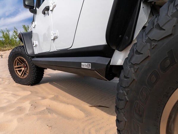 【AMP RESEARCH 正規品】ジープ JT グラディエーター Gladiator 電動 サイドステップ パワーステップ 電動格納 パワーランニングボード パウダーコーティング LEDライト付 POWER STEP XL 77135-01A