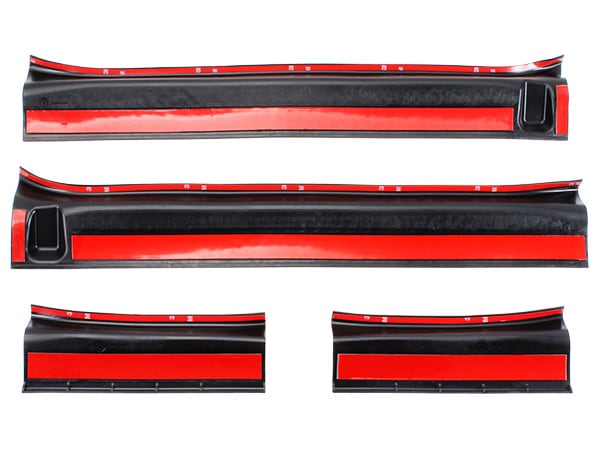 【RUGGED RIDGE 正規品】 ジープ JL ラングラー 4ドア | JT グラディエーター ドアシルプロテクター スカッフプレート ロゴ入 フロント リア 左右分 4枚セット ドアシルプレート ドアシルガード モール 保護 ラギッドリッジ