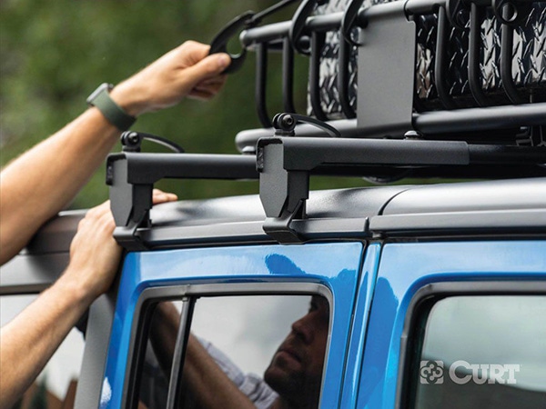 【CURT 正規品】 ルーフラック クロスバー ルーフキャリア 18122 2本セット ベースキャリア ルーフバー フット ジープ JL ラングラー 2ドア/4ドア JT グラディエーター ハードトップ装着車用