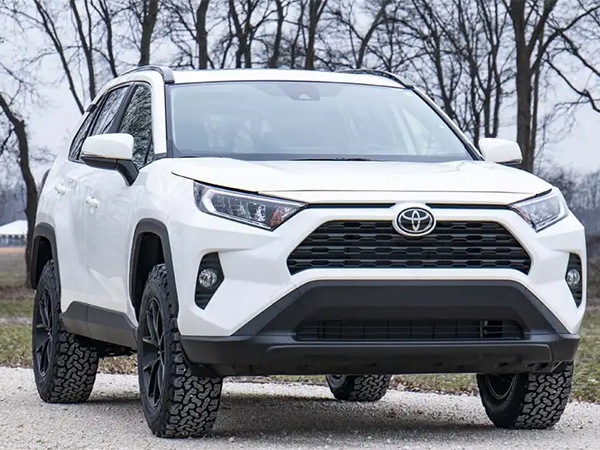 【ROUGH COUNTRY 正規品】リフトアップキット 2.5インチアップ 73100 ストラットスペーサー スタビライザーブラケット 交換パーツ一式 フロント リア 1台分 トヨタ RAV4 50系