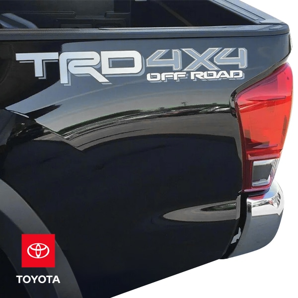 USトヨタ純正 TRD 4x4  OFFROAD トラックベッドデカール サイド 1枚 サイズ 横幅約55cm 縦約8cm Toyota Racing Development トヨタ 16-23y タコマ | 17-21y タンドラ 他汎用