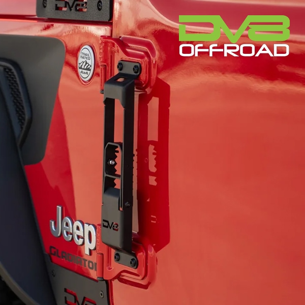 【DV8 OFFROAD 正規品】ヒンジマウントステップ 左右分セット DV8ロゴ入 スチール製 ブラックパウダーコート仕上げ ボールキャッチ設計 ボトルオープナー機能付 ジープ JK ラングラー JL ラングラー 2ドア/4ドア | JT グラディエーター 