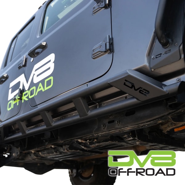【DV8 OFFROAD 正規品】FS-15シリーズ ロックスライダー サイドステップ SRJL-07 1台分 左右セット DV8ロゴ入 スチール製 ブラックパウダーコート仕上げ ジープ JL ラングラー 4ドア車用