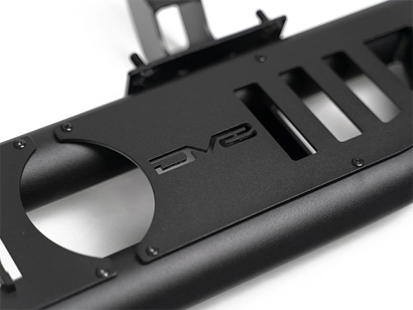 【DV8 OFFROAD 正規品】OE Plus サイドステップ チューブステップ SRJK-08 1台分 左右セット DV8ロゴ入 スチール製 ブラックパウダーコート仕上げ ジープ JK ラングラー アンリミテッド 4ドア車用