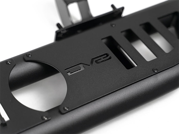 【DV8 OFFROAD 正規品】OE Plus サイドステップ チューブステップ SRJK-08 1台分 左右セット DV8ロゴ入 スチール製 ブラックパウダーコート仕上げ ジープ JK ラングラー アンリミテッド 4ドア車用