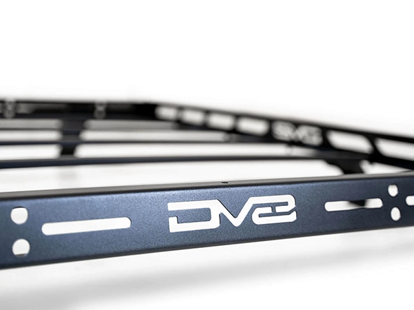 【DV8 OFFROAD 正規品】ルーフラック ハーフサイズ ルーフバスケット ルーフキャリア RRJK-04 DV8ロゴ入 スチール製 パウダーコート仕上げ マットブラック 耐荷重 約90kg ジープ JK ラングラー アンリミテッド 4ドア ハードトップ車用