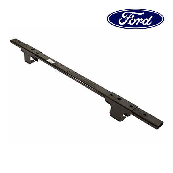 フォード純正 ラジエター コアサポート ロアー 9L1Z-16139-A 07-10y ナビゲーター