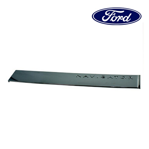 フォード純正 フロントドア アウター モールディング 右側 RH 助手席側 7L7Z-7820878-A 07-14y ナビゲーター