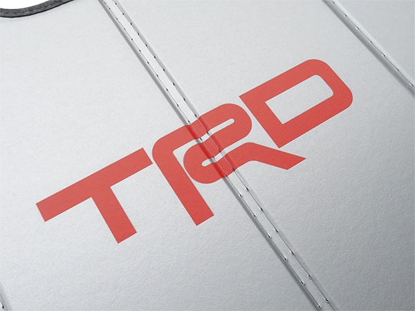USトヨタ純正 専用設計 TRDロゴ入 サンシェード 吸盤不要 折りたたみ式 ケース付 TOYOTA RAV4 50系 CoverCraft カバークラフト