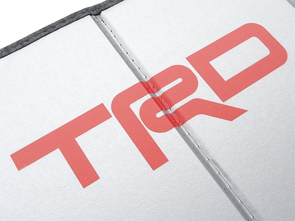 USトヨタ純正 専用設計 TRDロゴ入 サンシェード 吸盤不要 折りたたみ式 ケース付 18-23y TOYOTA タコマ CoverCraft カバークラフト