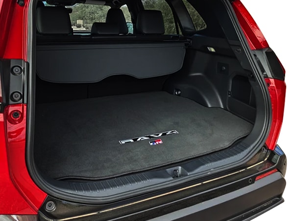 USトヨタ純正 TOYOTA RAV4 60系 令和7年12月-現行 AXAN64 AXAP64 リア カーゴプロテクター  RAV4 GRロゴ入 GR SPORT仕様 プレミアム カーペット カーゴマット ラゲッジマット カーゴライナー トランクマット US仕様 北米仕様 USDM