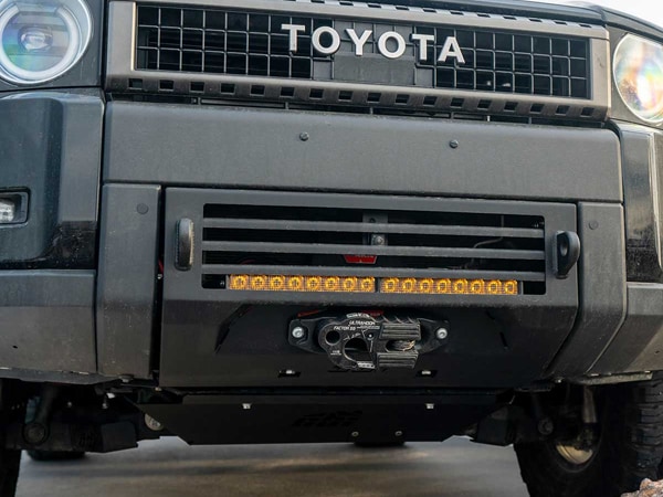 【CBI Offroad 正規品】トヨタ TOYOTA ランドクルーザー 250 令和6年4月-現行 ランクル 250 Covert フロントバンパー スチール製 ウインチ対応 