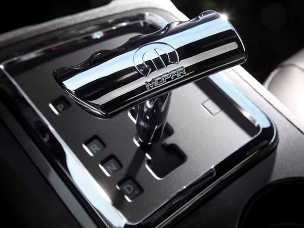MOPAR純正 Tハンドルシフトノブ(ダッジ チャージャー/チャレンジャー