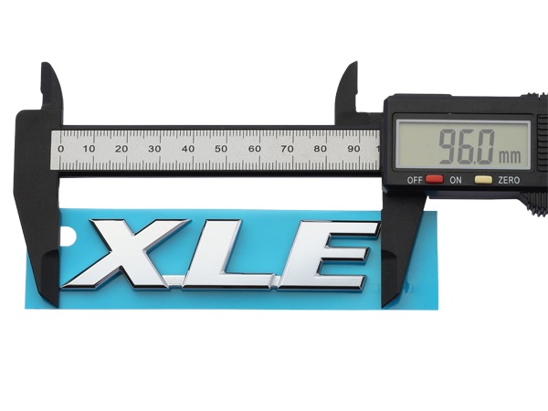 USトヨタ純正 TOYOTA RAV4 50系 平成31年4月-現行 リアエンブレム リアゲート ゲートエンブレム トランク RAV4 / XLE / TOYOTAロゴ ブラック 両面テープ オーバーレイ 純正に貼り付け