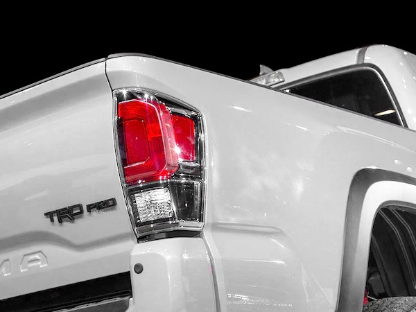 USトヨタ純正 汎用 TRD PRO エンブレム ブラック FJクルーザー タンドラ タコマ 4ランナー 他