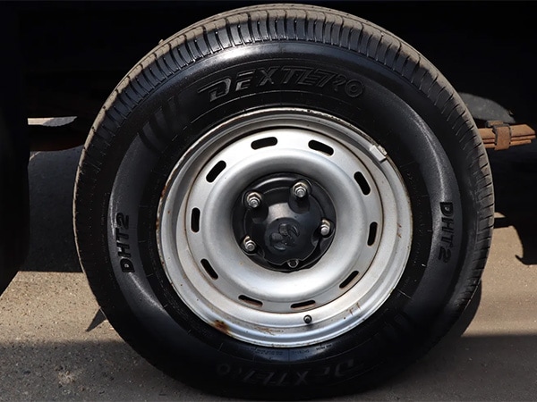 MOPAR純正 ホイール センターキャップ マットブラック 1個 5穴ホイール