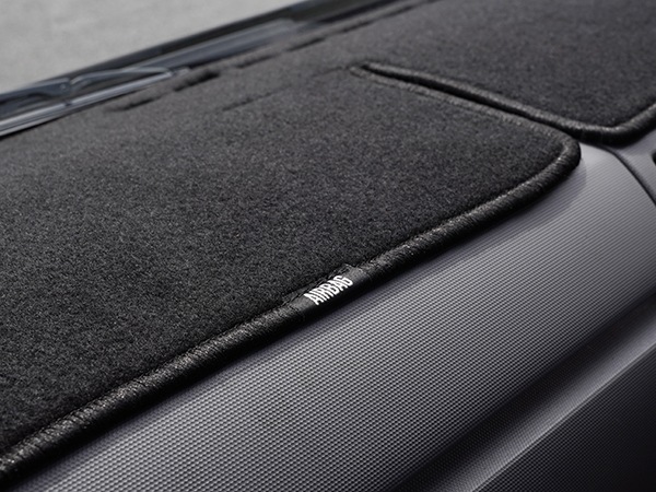 【DASH COVER COMPANY正規品】 トヨタ ハイエース 200系 GDH211K GDH221K GDH226K TRH211K TRH216K TRH221K TRH226K TRH214W TRH224W TRH219W TRH229W 平成16年8月〜現行 ワイド車 ダッシュマット ダッシュボードマット ダッシュカバー ブラック
