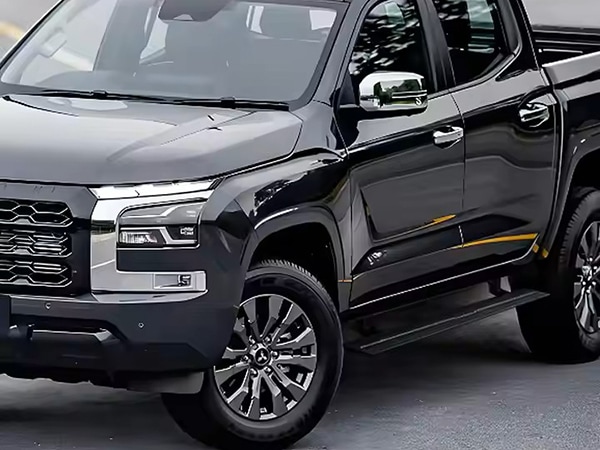 カリフォルニアカスタム 三菱 トライトン LC系 令和6年2月-現行 電動 サイドステップ パワーステップ 電動格納 パワーランニングボード